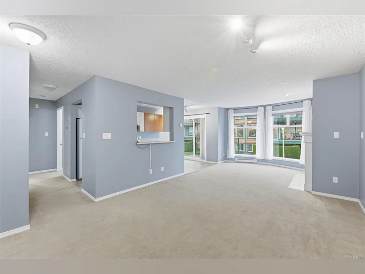 306-894 Vernon Avenue, Saanich, BC, V8X 2W6 - 3