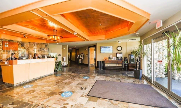 213D-1730 Riverside Lane