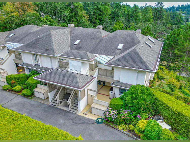 8-895 Royal Oak Avenue, Saanich, BC, V8X 3T3 - 2