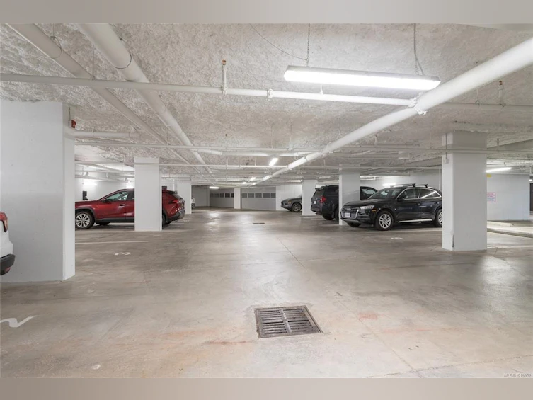 203-1201 Fort Street, Victoria, BC, V8V 3L1 - 30