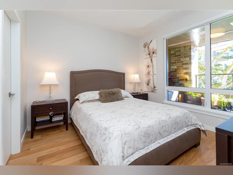 203-1201 Fort Street, Victoria, BC, V8V 3L1 - 13