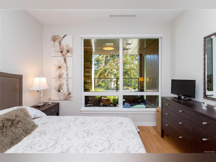 203-1201 Fort Street, Victoria, BC, V8V 3L1 - 14