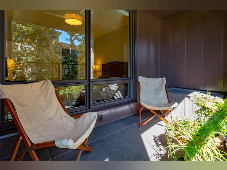 203-1201 Fort Street, Victoria, BC, V8V 3L1 - 23