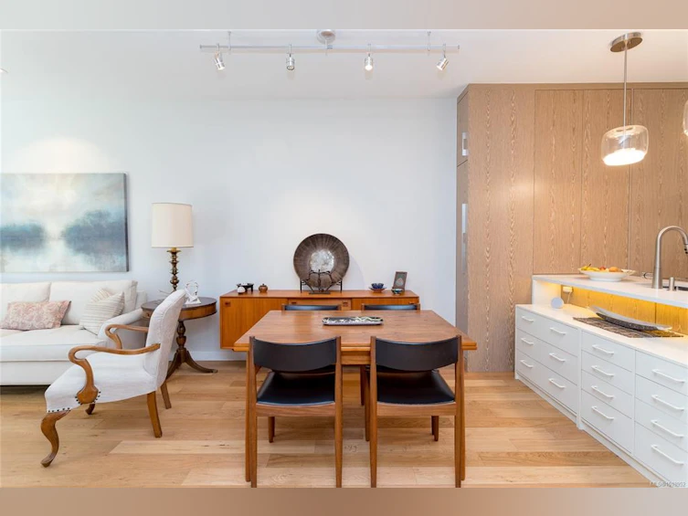 203-1201 Fort Street, Victoria, BC, V8V 3L1 - 6