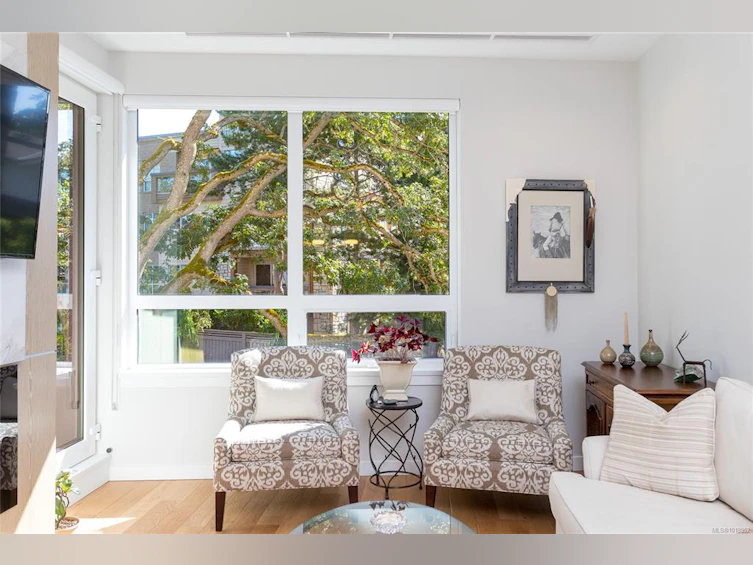203-1201 Fort Street, Victoria, BC, V8V 3L1 - 5