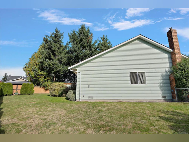 10288 Cleveland Road, Sidney, BC, V8L 4X9 - 36