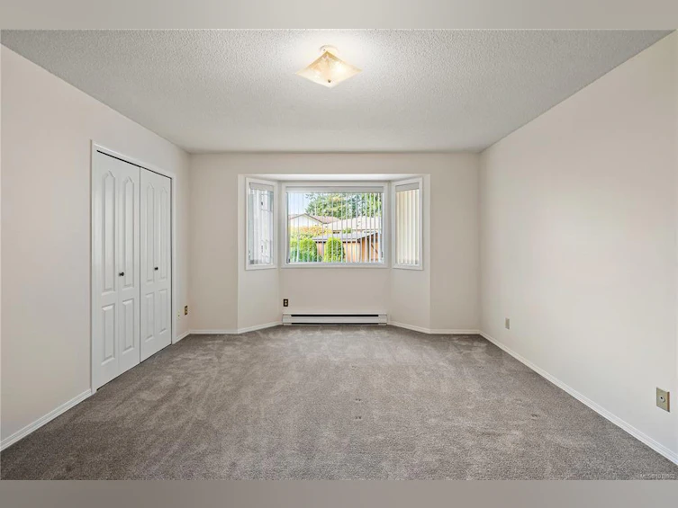 10288 Cleveland Road, Sidney, BC, V8L 4X9 - 18