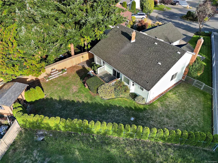 10288 Cleveland Road, Sidney, BC, V8L 4X9 - 46