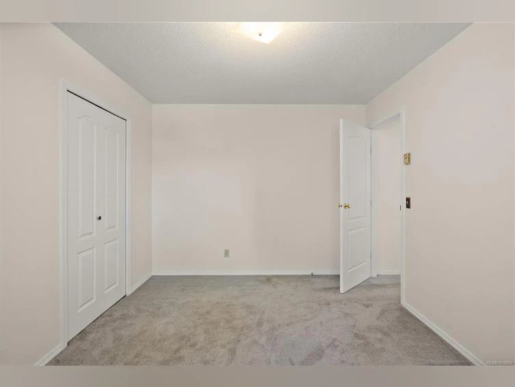 10288 Cleveland Road, Sidney, BC, V8L 4X9 - 24