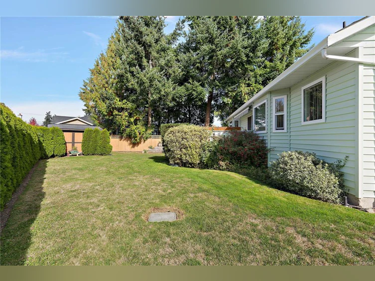 10288 Cleveland Road, Sidney, BC, V8L 4X9 - 28
