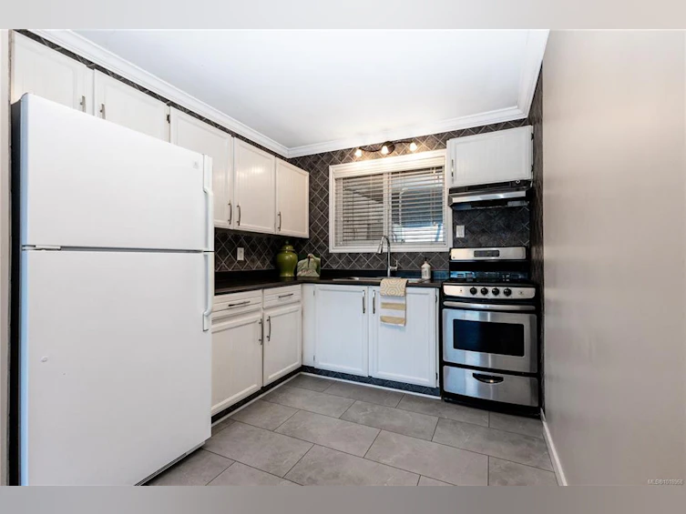 15-940 S Island Highway, Campbell River, BC, V9W 1B1 - 16
