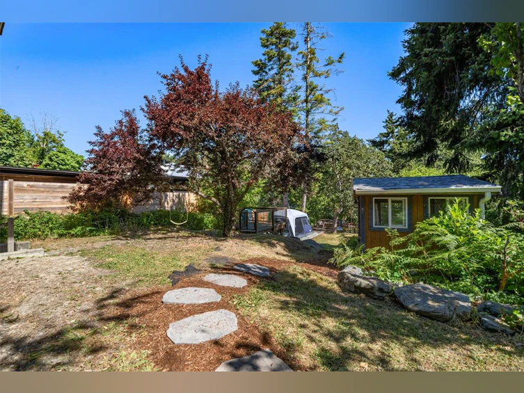 920 Arundel Drive, Saanich, BC, V9A 2C3 - 38