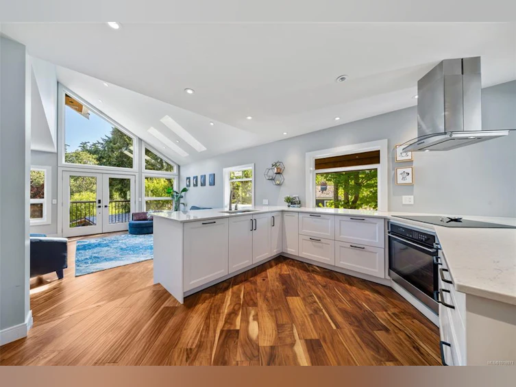 920 Arundel Drive, Saanich, BC, V9A 2C3 - 14