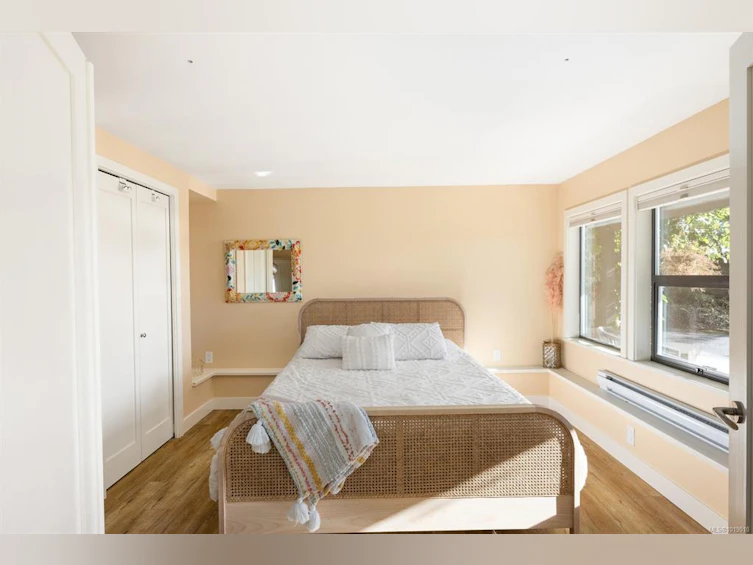 11321 Chalet Road, North Saanich, BC, V8L 5M1 - 40