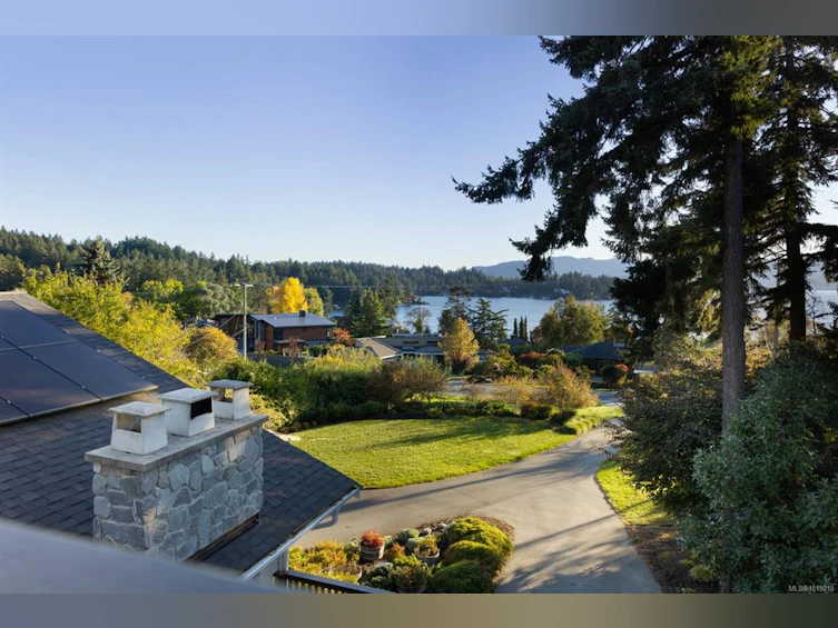 11321 Chalet Road, North Saanich, BC, V8L 5M1 - 36