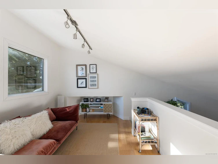 11321 Chalet Road, North Saanich, BC, V8L 5M1 - 35