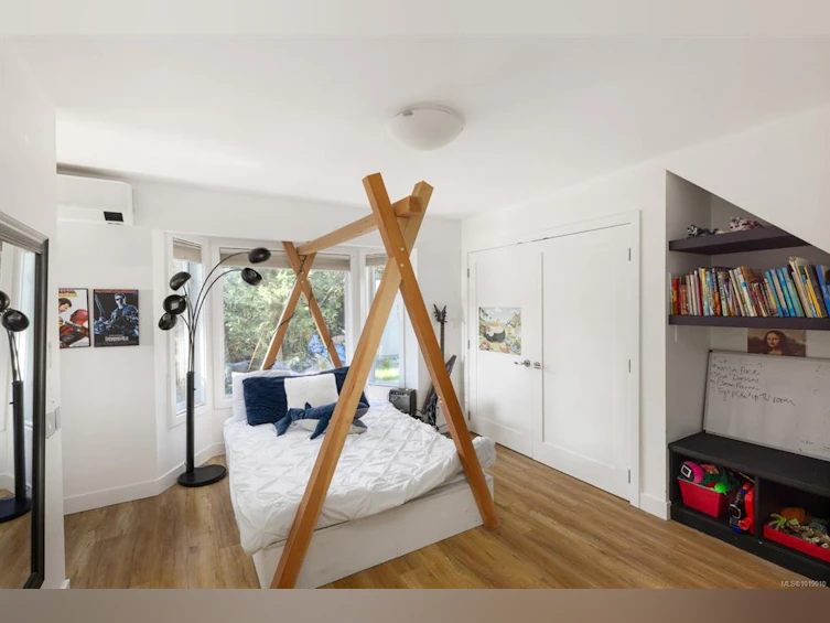 11321 Chalet Road, North Saanich, BC, V8L 5M1 - 29