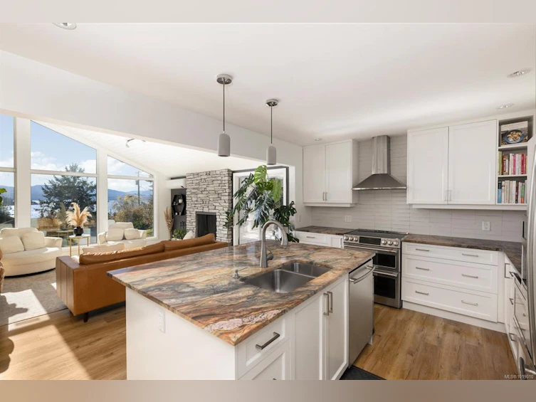11321 Chalet Road, North Saanich, BC, V8L 5M1 - 23
