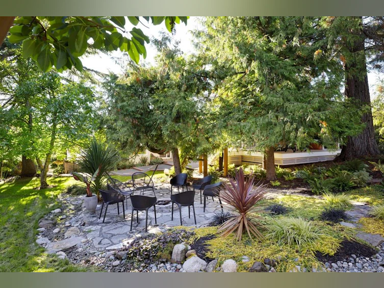 11321 Chalet Road, North Saanich, BC, V8L 5M1 - 6