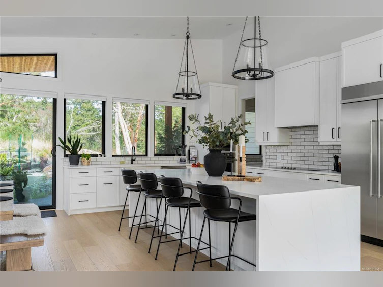 640 Medalist Avenue, Colwood, BC, V9C 0C3 - 8