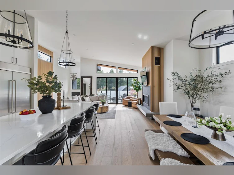 640 Medalist Avenue, Colwood, BC, V9C 0C3 - 13