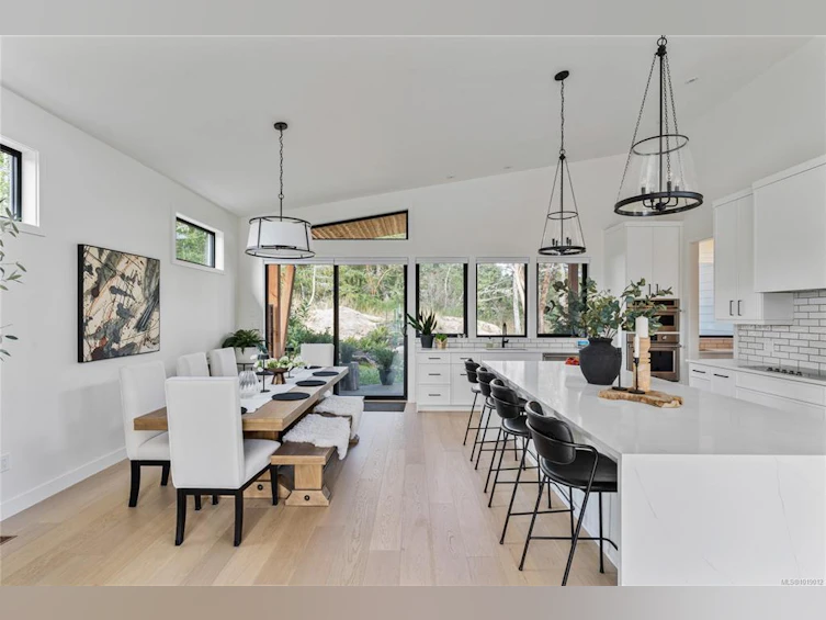 640 Medalist Avenue, Colwood, BC, V9C 0C3 - 12