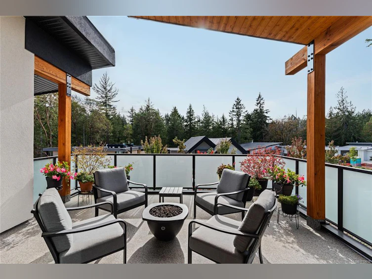 640 Medalist Avenue, Colwood, BC, V9C 0C3 - 38