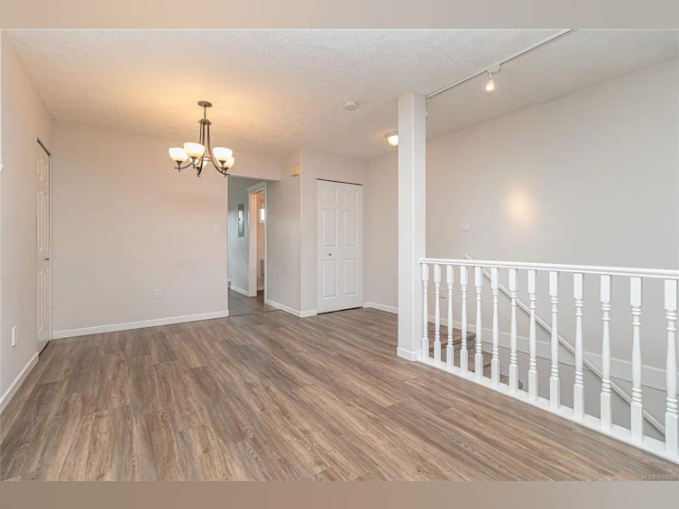13-1043 Caledonia Avenue, Victoria, BC, V8T 1E7 - 4