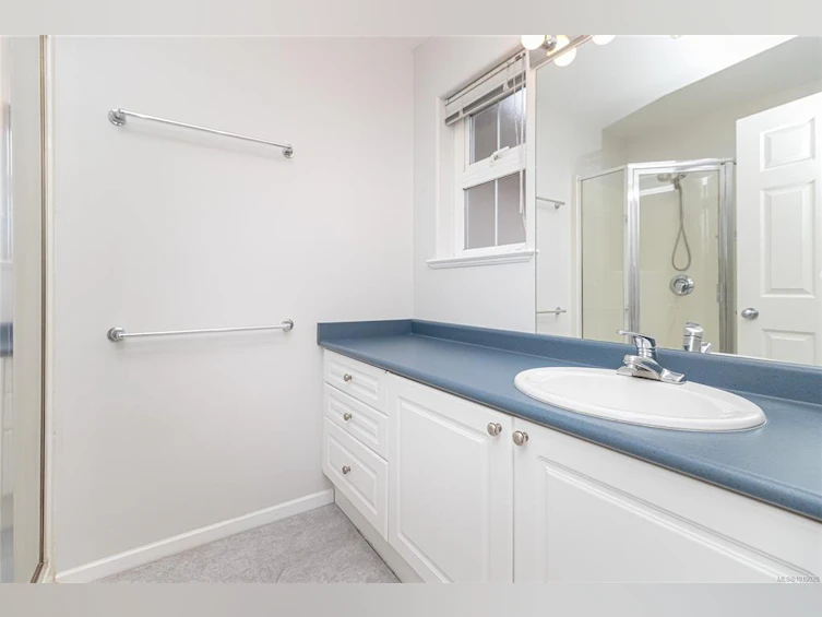 13-1043 Caledonia Avenue, Victoria, BC, V8T 1E7 - 13