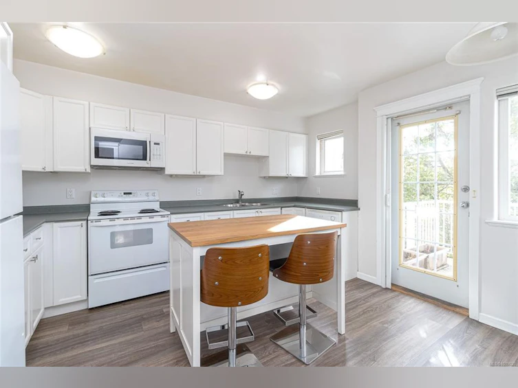 13-1043 Caledonia Avenue, Victoria, BC, V8T 1E7 - 6