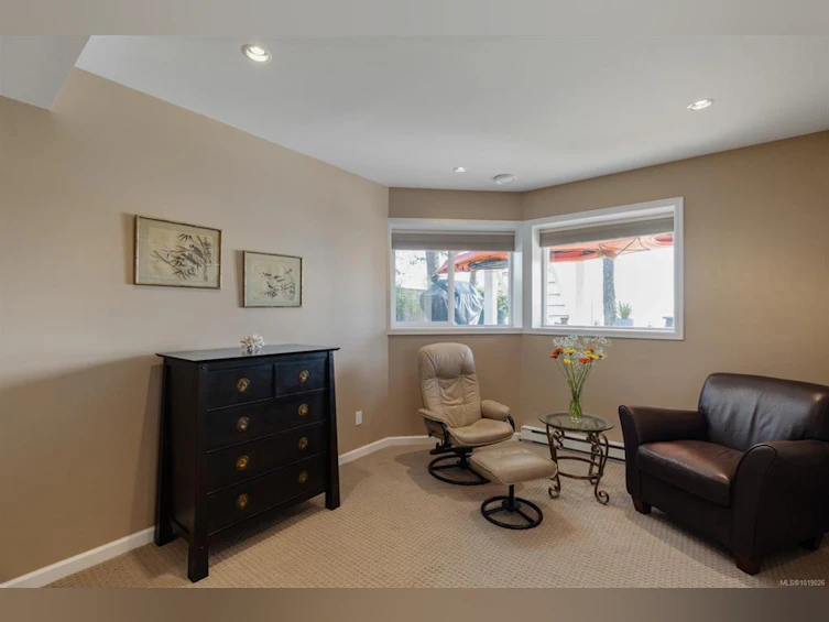 9055 Lochside Drive, North Saanich, BC, V8L 1N1 - 27
