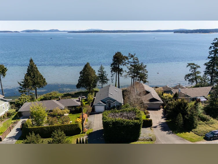 9055 Lochside Drive, North Saanich, BC, V8L 1N1 - 33