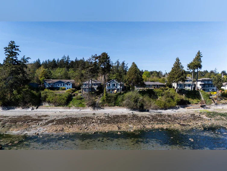 9055 Lochside Drive, North Saanich, BC, V8L 1N1 - 34