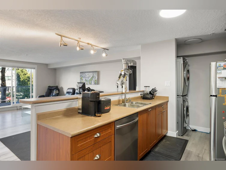 213-2829 Peatt Road, Langford, BC, V9B 3V5 - 6