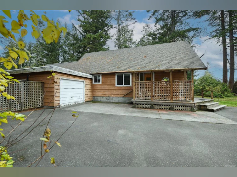 1210 Wilkinson Road, Comox, BC, V9M 4B8 - 3