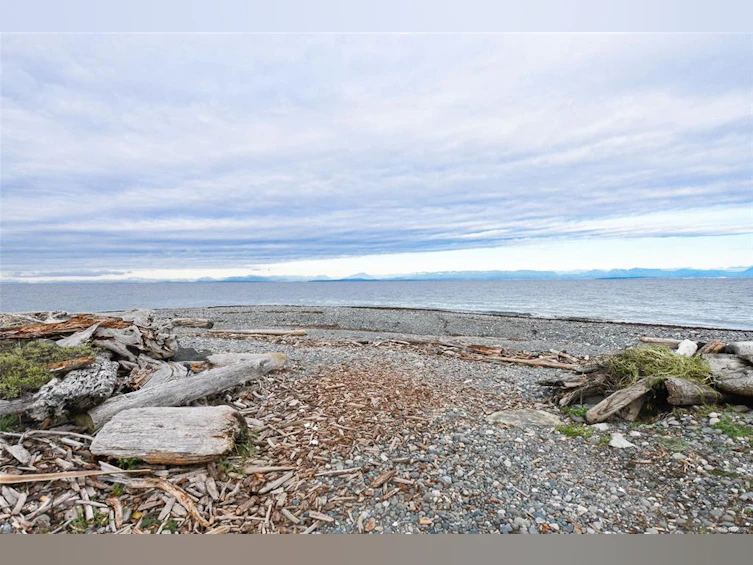 1210 Wilkinson Road, Comox, BC, V9M 4B8 - 11