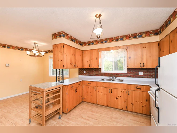 1210 Wilkinson Road, Comox, BC, V9M 4B8 - 16