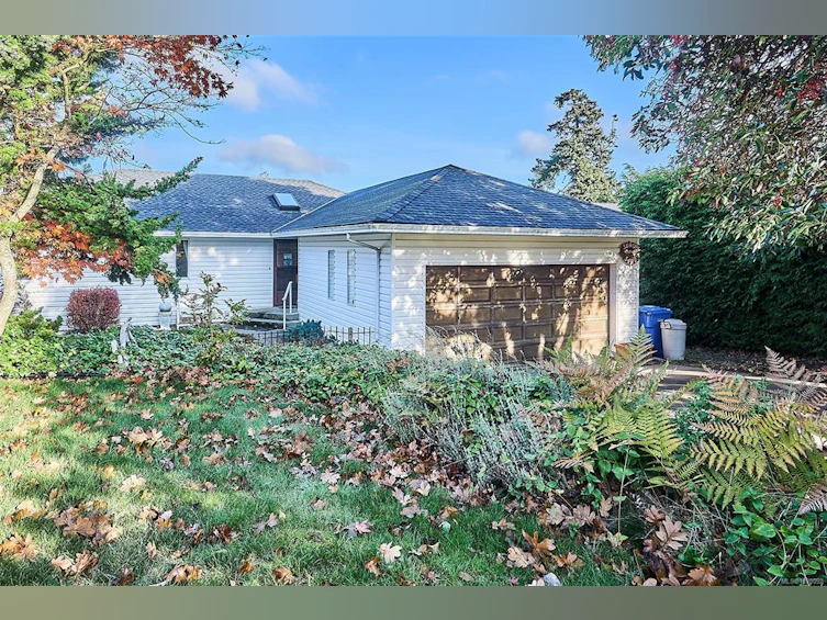 5422 Bayshore Drive, Nanaimo, BC, V9V 1G8 - 54