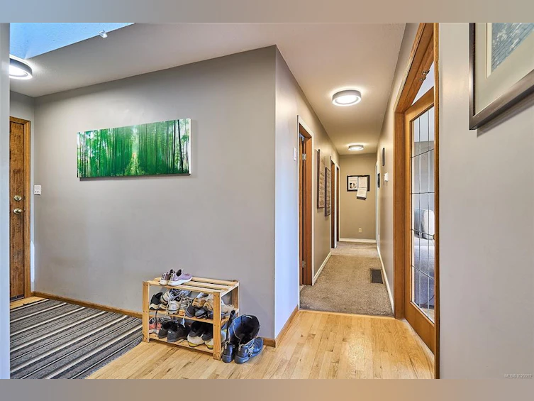 5422 Bayshore Drive, Nanaimo, BC, V9V 1G8 - 21