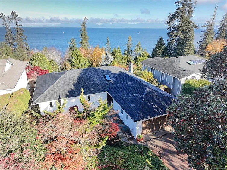 5422 Bayshore Drive, Nanaimo, BC, V9V 1G8