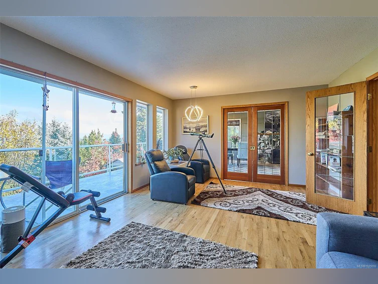 5422 Bayshore Drive, Nanaimo, BC, V9V 1G8 - 4