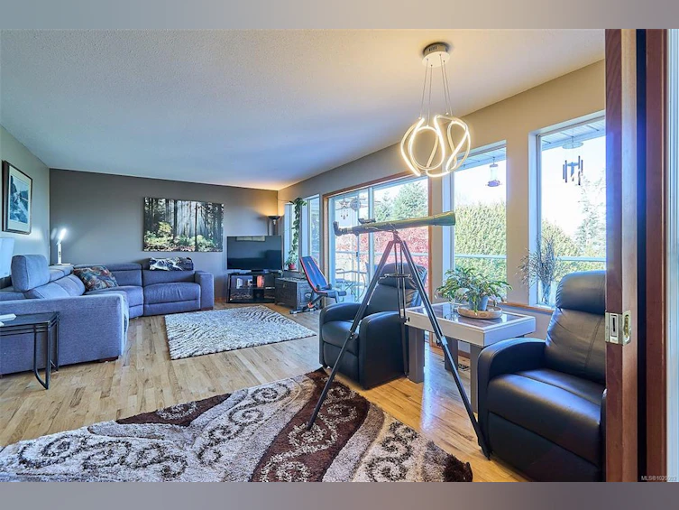 5422 Bayshore Drive, Nanaimo, BC, V9V 1G8 - 3