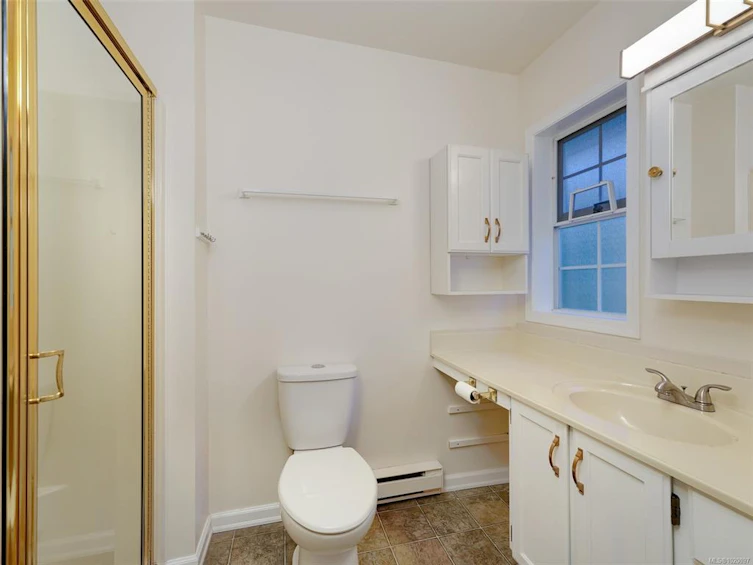 993 Scottswood Close, Saanich, BC, V8Y 2V1 - 13
