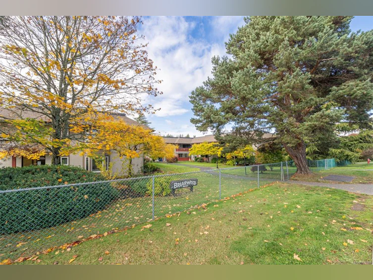 114-10110 Fifth Street, Sidney, BC, V8L 2X9 - 25