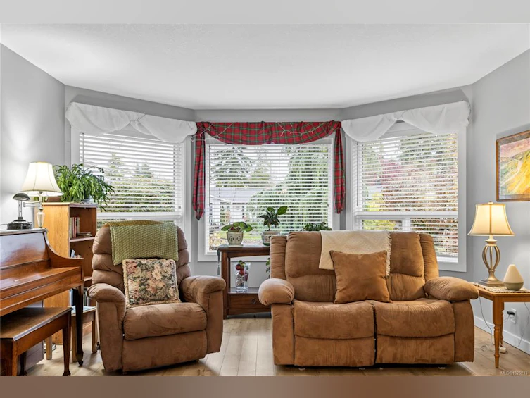 779 Daffodil Drive, Parksville, BC, V9P 1E3 - 3