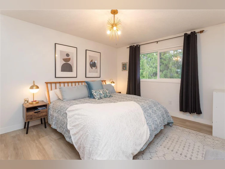 9583 Christine Place, Sidney, BC, V8L 2S7 - 14
