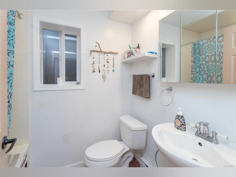 9583 Christine Place, Sidney, BC, V8L 2S7 - 25