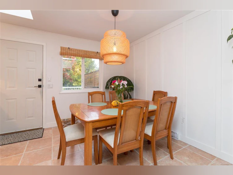 9583 Christine Place, Sidney, BC, V8L 2S7 - 7