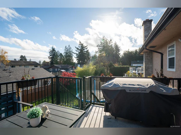 9579 Epco Drive, Sidney, BC, V8L 2T1 - 23