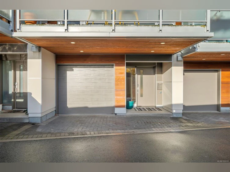4-2830 Irma Street, Victoria, BC, V9A 1S2 - 3